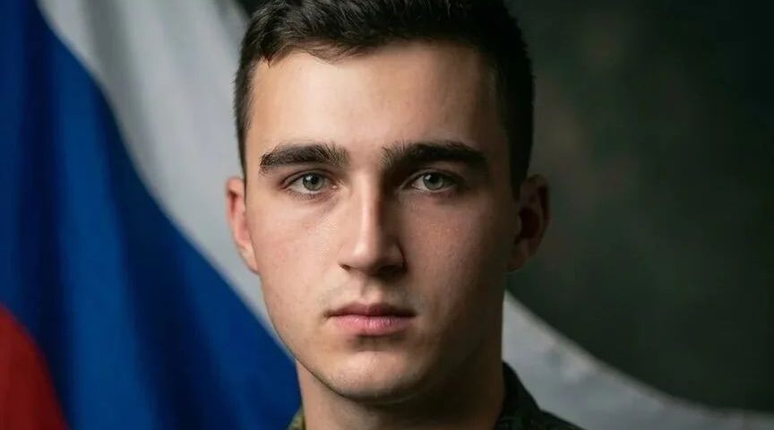 Сегодня в Брасовском районе проводили в последний путь воина Денисова Вадима Николаевича