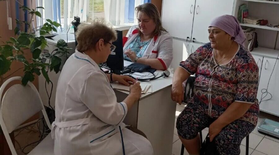 Мобильная бригада врачей Брасовской ЦРБ посетила деревню Крупец