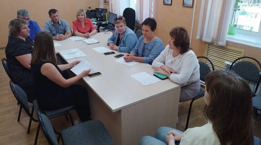 Специалисты центра занятости помогли молодому спецмалисту