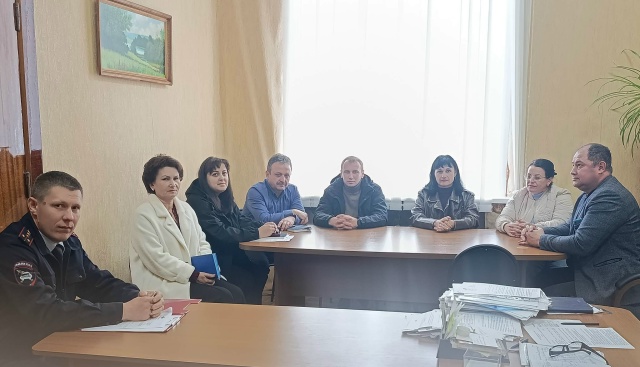 В администрации Брасовского района состоялось заседание муниципальной комиссии