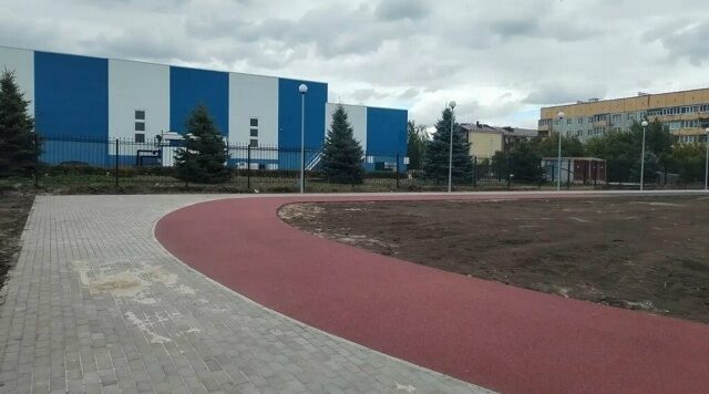 В городе Трубчевске Брянской области продолжаются работы по благоустройству общественной территории