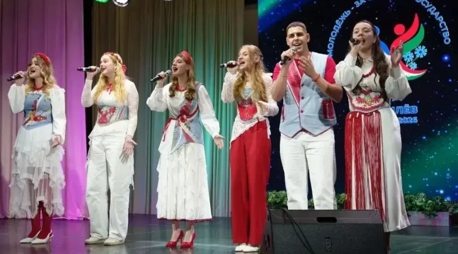 Брянский ансамбль «Модно-народно» вышел в финал Международного фестиваля