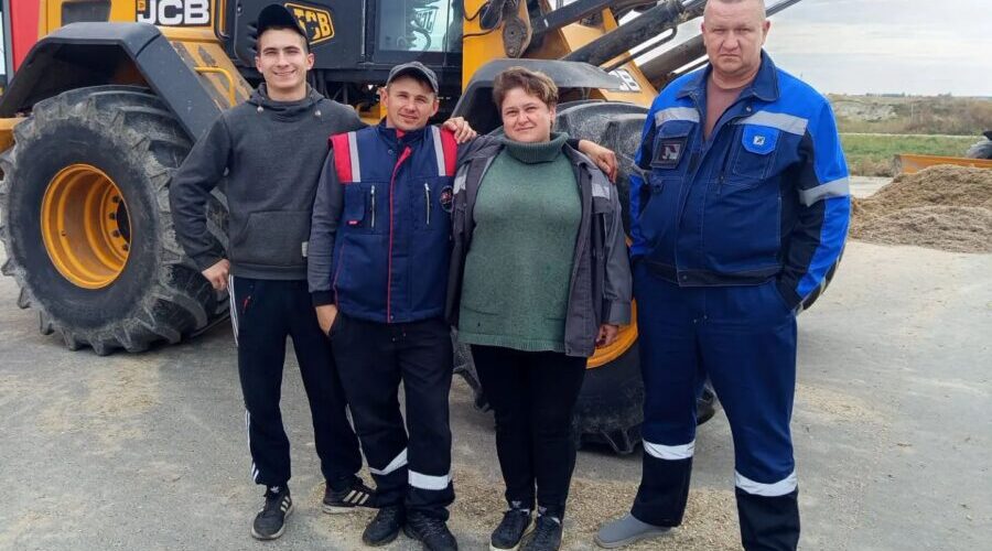 Наталья Коптурова руководит мужским коллективом