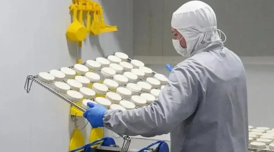 Губернатор Егор Ковальчук поздравил работников пищевой промышленности